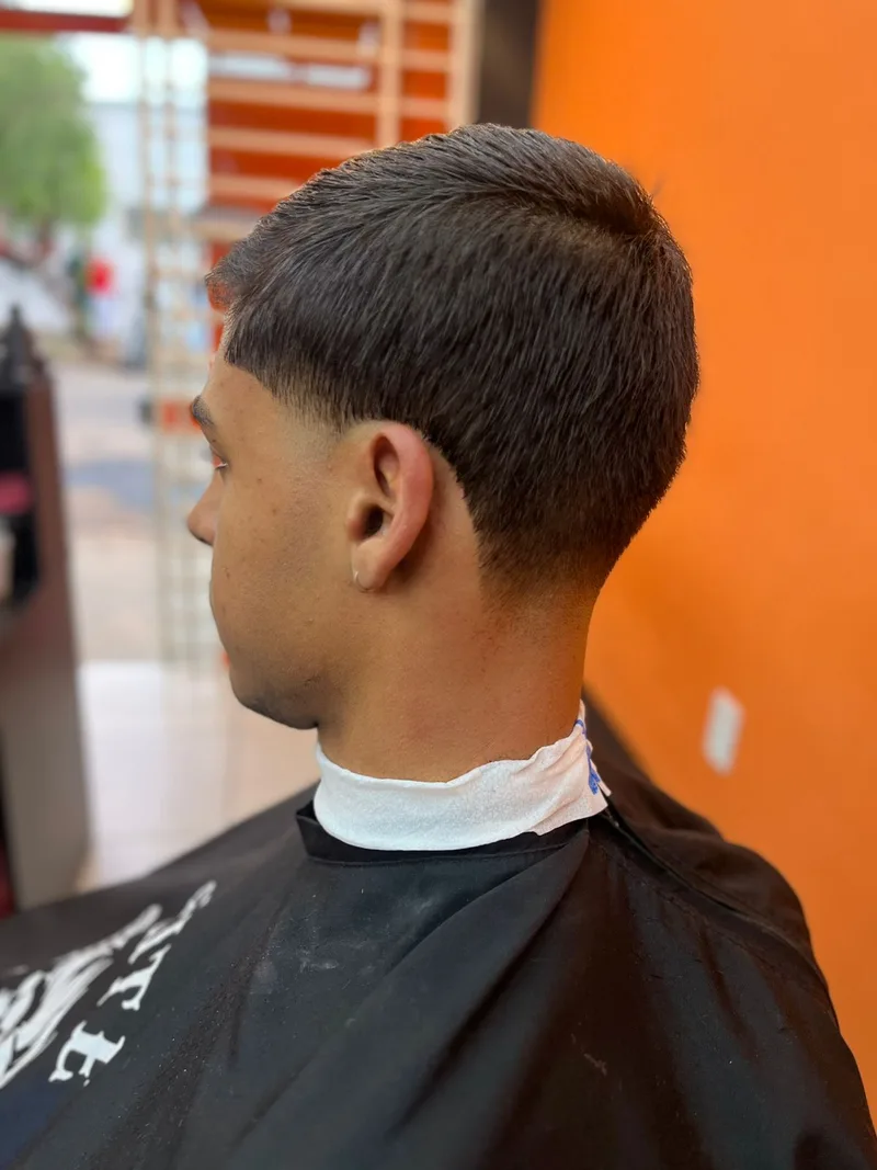 Corte Clássico com Low Fade